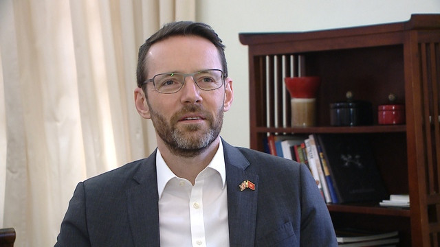 英国驻越南大使伊恩·弗鲁:越英合作取得新突破 ảnh 1 英国驻越南大使伊恩·弗鲁:越英合作取得新突破 ảnh 1