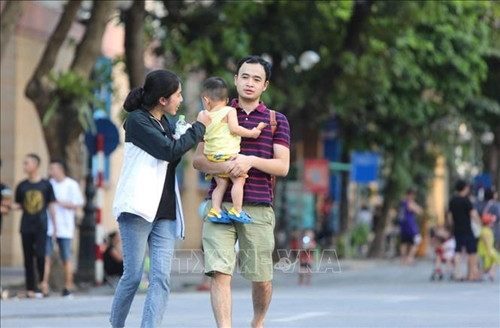 越南在《2023年世界幸福报告》排名中上升12位 ảnh 1