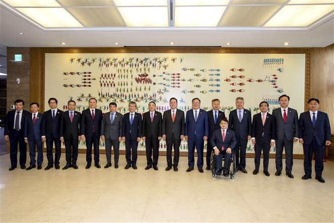 越南与韩国加强议会交流与合作机制 ảnh 2 越南与韩国加强议会交流与合作机制 ảnh 2
