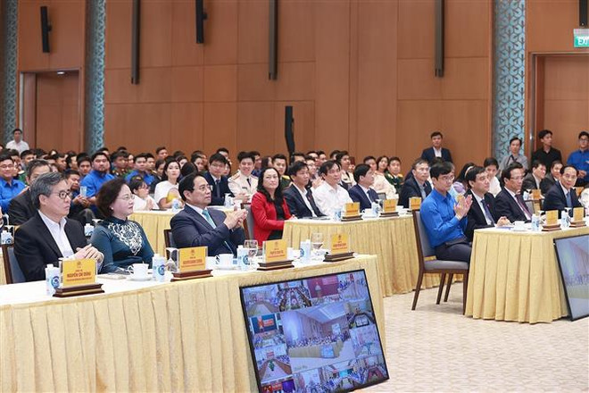 越南政府总理范明政与全国青年对话 ảnh 3 越南政府总理范明政与全国青年对话 ảnh 3
