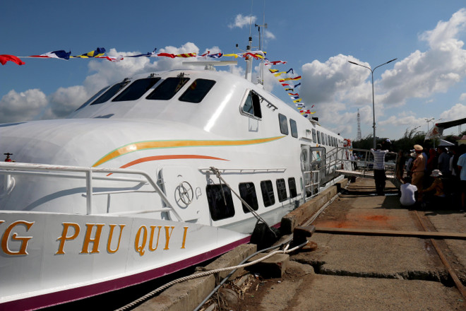 平顺省潘切市至富贵岛高速客船正式投入运行 ảnh 2