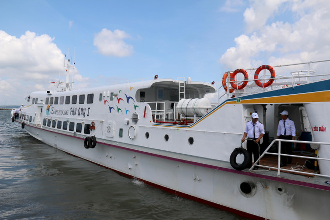 平顺省潘切市至富贵岛高速客船正式投入运行 ảnh 1