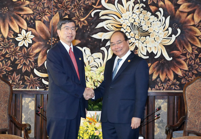 阮春福会见世行与亚开行领导 ảnh 2