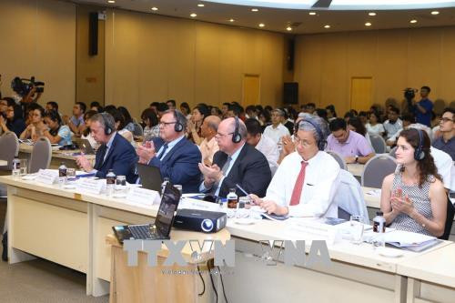 越南企业关心了解美国贸易政策新趋向 ảnh 2 越南企业关心了解美国贸易政策新趋向 ảnh 2