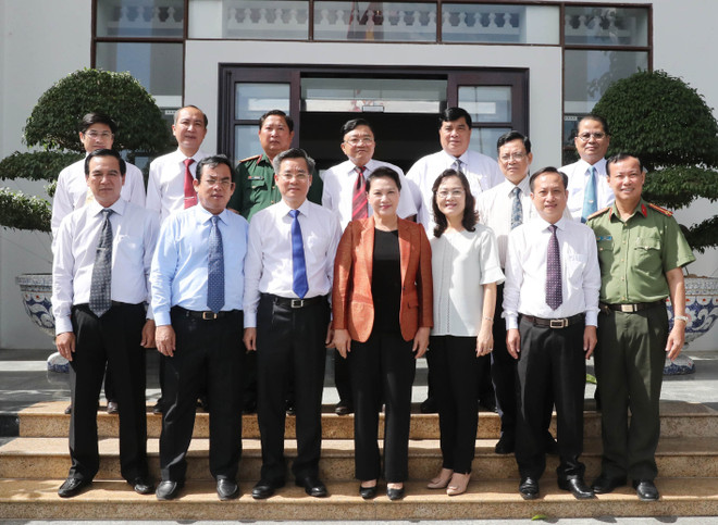 越南国会主席阮氏金银赴薄辽省调研 ảnh 1 越南国会主席阮氏金银赴薄辽省调研 ảnh 1