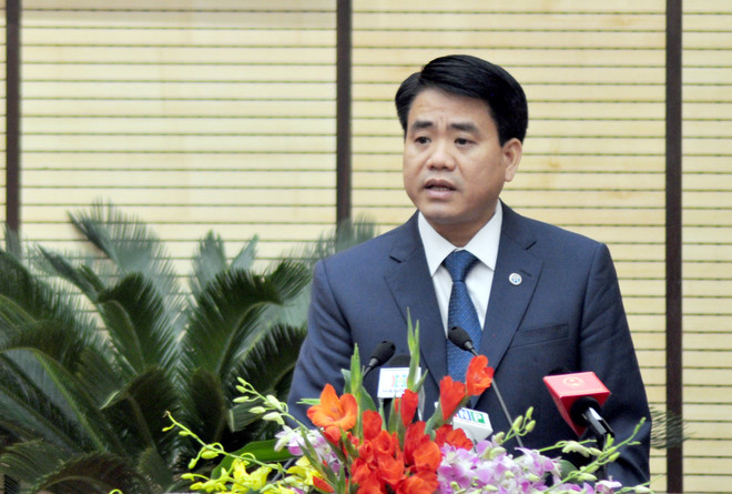 河内市高级代表团探访越南驻法国大使馆 ảnh 1 河内市高级代表团探访越南驻法国大使馆 ảnh 1