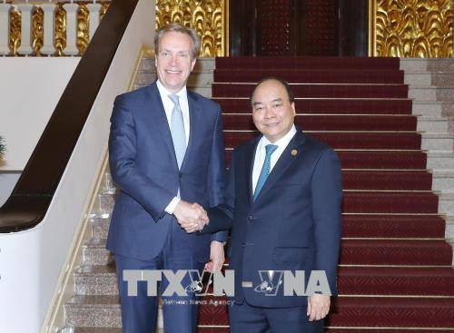 越南政府总理阮春福会见世界经济论坛执行董事博尔格·布伦德 ảnh 1