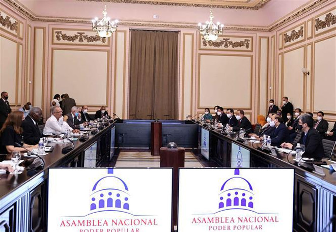 古巴国家主席主持仪式 欢迎阮春福主席对古巴进行正式访问 ảnh 5 古巴国家主席主持仪式 欢迎阮春福主席对古巴进行正式访问 ảnh 5