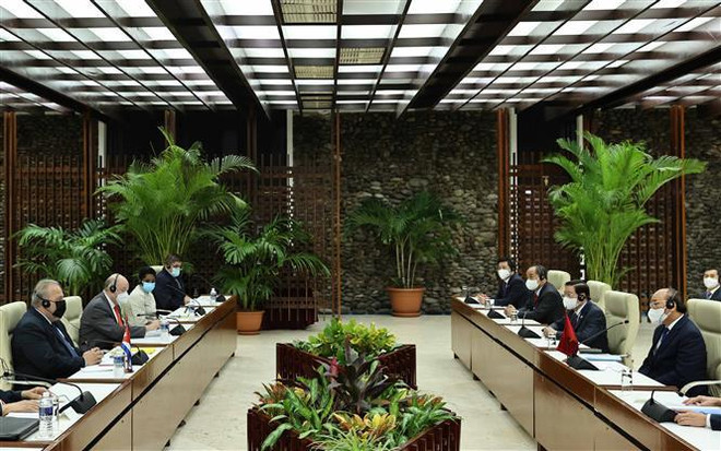 越南国家主席阮春福会见古巴总理 ảnh 2 越南国家主席阮春福会见古巴总理 ảnh 2