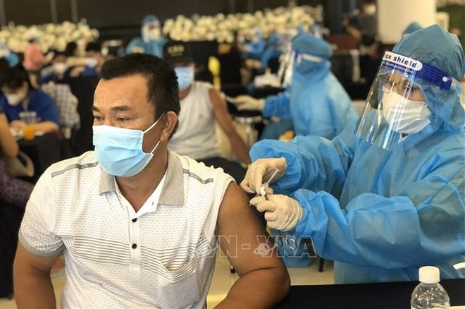 越南卫生部发文要求各省市加快推进新冠疫苗接种工作 ảnh 1 越南卫生部发文要求各省市加快推进新冠疫苗接种工作 ảnh 1