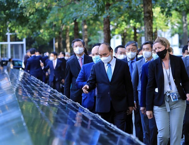 越南国家主席阮春福会见德国总统 离开纽约市启程回国 ảnh 2 越南国家主席阮春福会见德国总统 离开纽约市启程回国 ảnh 2