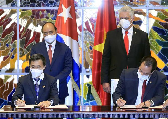 古巴国家主席主持仪式 欢迎阮春福主席对古巴进行正式访问 ảnh 3 古巴国家主席主持仪式 欢迎阮春福主席对古巴进行正式访问 ảnh 3