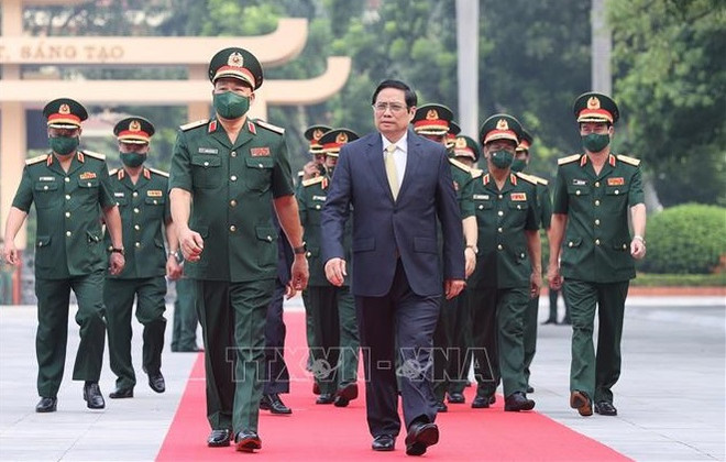 范明政总理:国防学院以学校为基础以教师为动力 以学员为中心 ảnh 1 范明政总理:国防学院以学校为基础以教师为动力 以学员为中心 ảnh 1