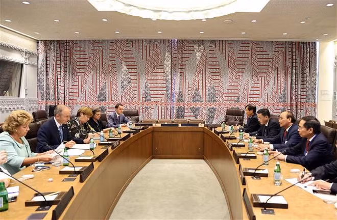 第76届联合国大会:越南国家主席阮春福会见部分国家和国际组织领导 ảnh 2 第76届联合国大会:越南国家主席阮春福会见部分国家和国际组织领导 ảnh 2