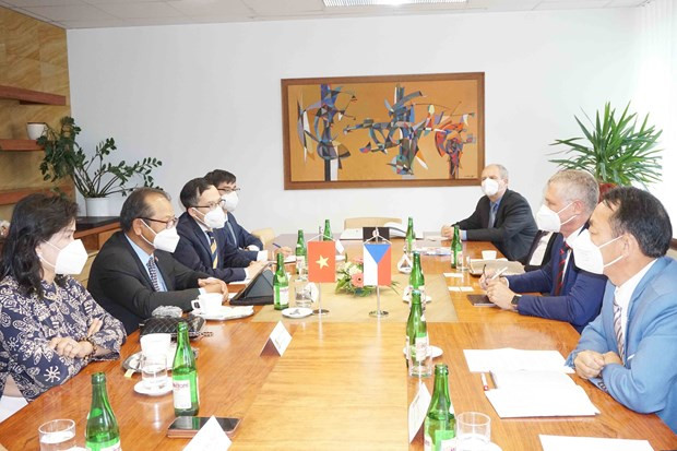 旅居摩拉瓦越南人社群为深化越捷友好关系作出贡献 ảnh 2