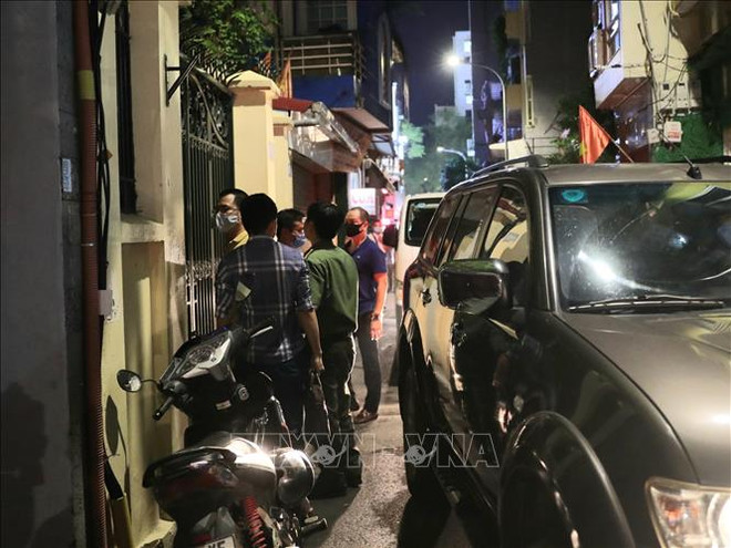 对河内市人民委员会主席进行起诉和暂时拘留 ảnh 2 对河内市人民委员会主席进行起诉和暂时拘留 ảnh 2