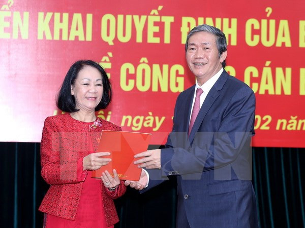 越共中央政治局委员张氏梅担任中央民运部部长职务 ảnh 1 越共中央政治局委员张氏梅担任中央民运部部长职务 ảnh 1