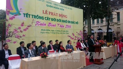 河内市今日正式启动2016丙申春季植树节 ảnh 1 河内市今日正式启动2016丙申春季植树节 ảnh 1