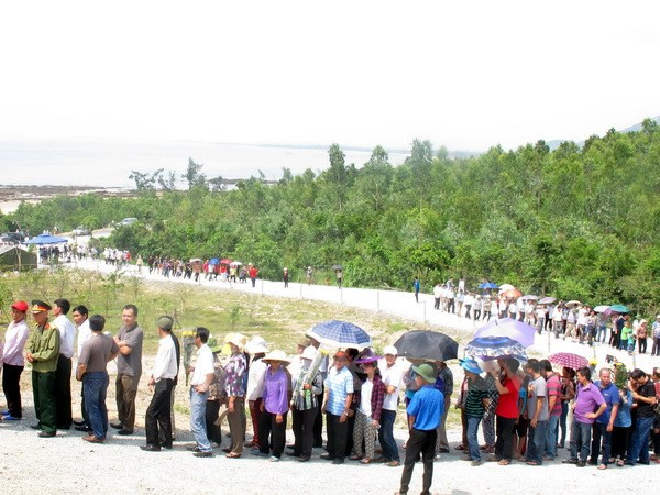 丙申年春节假期近10万人次拜谒武元甲大将 ảnh 1 丙申年春节假期近10万人次拜谒武元甲大将 ảnh 1