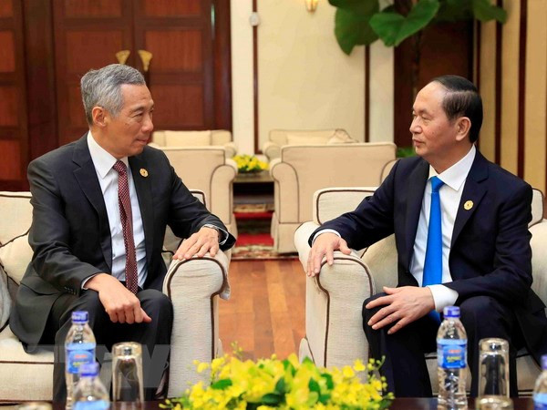  越南与新加坡建交45周年 越南领导人向新方致贺信 ảnh 1