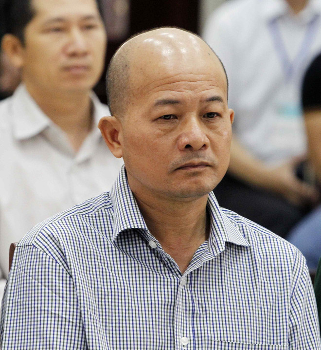 越南第七军区军事法院开庭审理丁玉系滥用职权案 ảnh 1 越南第七军区军事法院开庭审理丁玉系滥用职权案 ảnh 1
