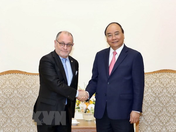 阮春福:越阿应加强合作 充分挖掘贸易投资的合作潜力 ảnh 1 阮春福:越阿应加强合作 充分挖掘贸易投资的合作潜力 ảnh 1