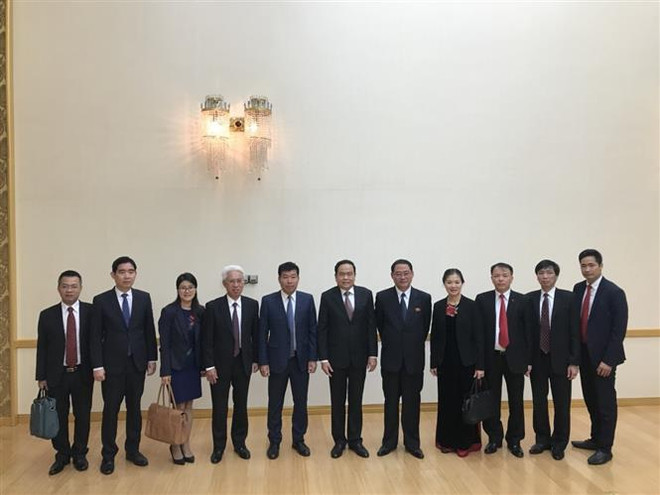 越南党和国家代表团对朝鲜进行工作访问 ảnh 2 越南党和国家代表团对朝鲜进行工作访问 ảnh 2