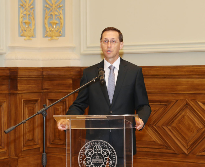 越共中央总书记阮富仲出席第二次越匈高校校长会议 ảnh 1