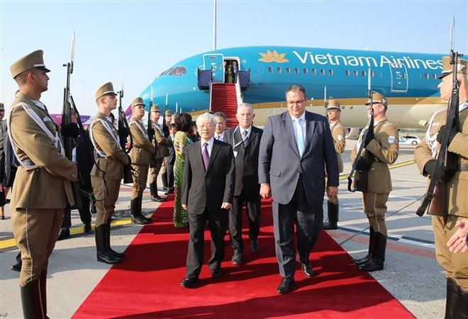 越共中央总书记阮富仲俄罗斯和匈牙利之行圆满结束 ảnh 2 越共中央总书记阮富仲俄罗斯和匈牙利之行圆满结束 ảnh 2