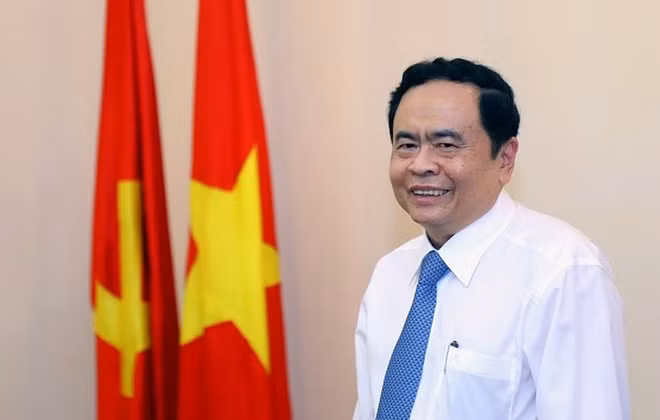 越南祖国阵线中央委员会主席陈青敏访问俄罗斯和古巴 ảnh 1