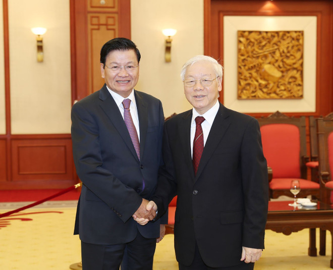 越共中央总书记阮富仲会见老挝总理通伦 ảnh 1 越共中央总书记阮富仲会见老挝总理通伦 ảnh 1