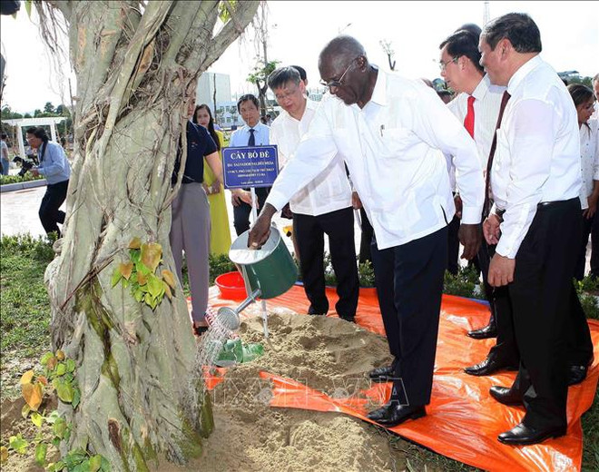 菲德尔公园在广治省揭牌成立 ảnh 2