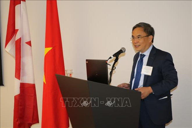 “越南新的投资和贸易机遇”座谈会在加拿大举行 ảnh 2 “越南新的投资和贸易机遇”座谈会在加拿大举行 ảnh 2