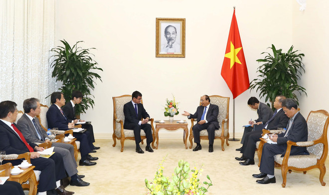 越南政府总理阮春福会见日本外务大臣河野太郎 ảnh 1 越南政府总理阮春福会见日本外务大臣河野太郎 ảnh 1