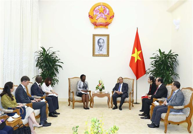 政府总理阮春福会见世行东亚与太平洋地区副行长维多利亚·克瓦 ảnh 1 政府总理阮春福会见世行东亚与太平洋地区副行长维多利亚·克瓦 ảnh 1