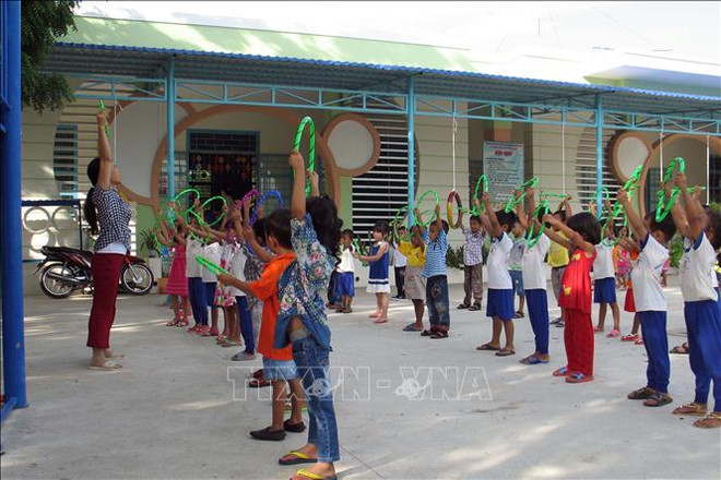 努力促进2020年后阶段山区和少数民族地区发展 ảnh 1