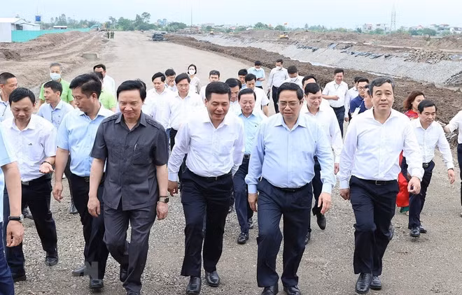 越南政府总理范明政莅临太平省调研 ảnh 1