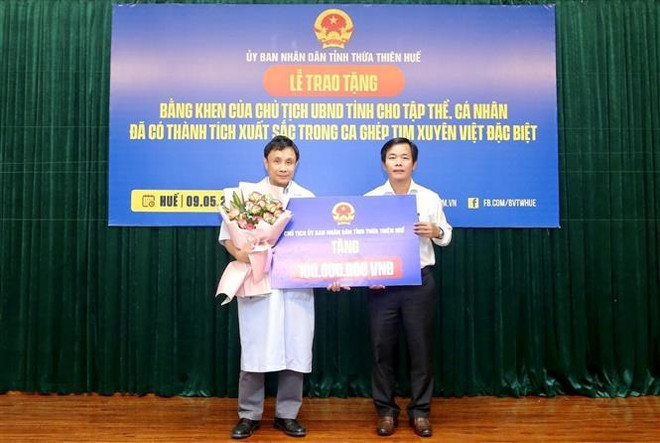 顺化中央医院成功进行特殊心脏移植手术 创下两项新纪录 ảnh 2 顺化中央医院成功进行特殊心脏移植手术 创下两项新纪录 ảnh 2