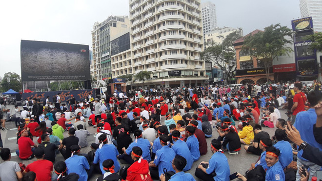 第31届东运会:胡志明市球迷将在阮惠步行街为足球队加油助威 ảnh 1 第31届东运会:胡志明市球迷将在阮惠步行街为足球队加油助威 ảnh 1