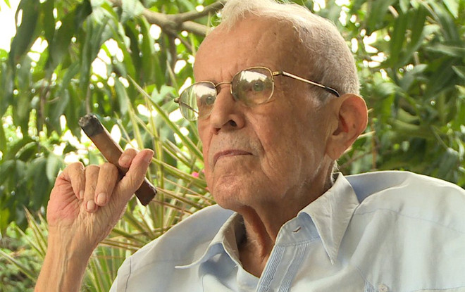 越南国会主席王廷惠就前古巴全国人民政权代表大会主席里卡多·阿拉尔孔逝世致慰问信 ảnh 1