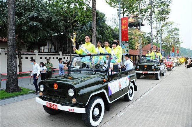 神圣且庄严的第31届东运会取火仪式 ảnh 2 神圣且庄严的第31届东运会取火仪式 ảnh 2