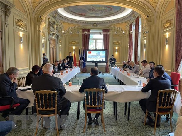 充分挖掘越法两国企业合作潜力 ảnh 1