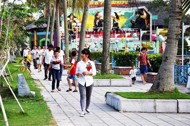 巡州国际客运港在假期期间迎接逾5万名游客（组图） ảnh 8