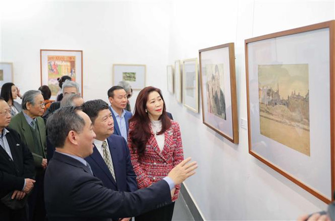 《越南文化纲要》颁布80周年:“画家是战士”专题展开幕 ảnh 1 《越南文化纲要》颁布80周年:“画家是战士”专题展开幕 ảnh 1