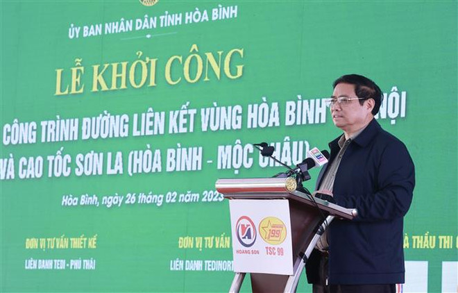 政府总理范明政发起和平省跨区域公路开工令 ảnh 2 政府总理范明政发起和平省跨区域公路开工令 ảnh 2