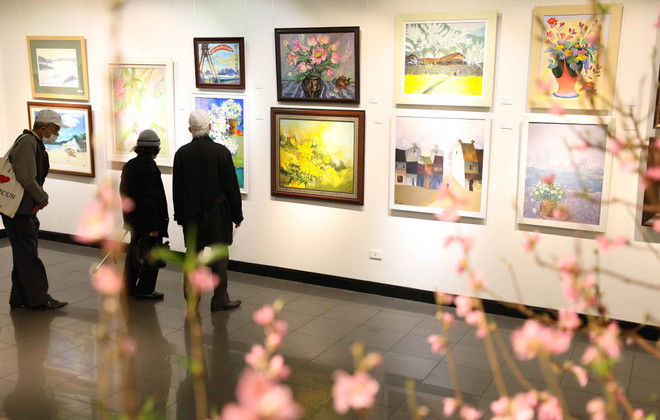 2021辛丑年贺党迎春美术展在河内市举行 ảnh 1