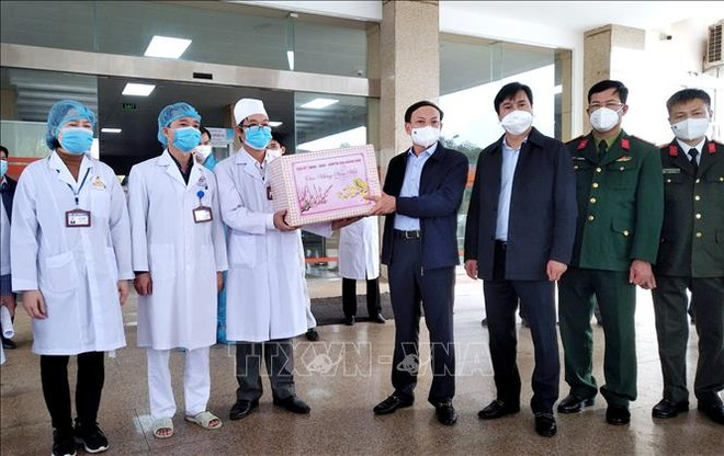 社论:同甘共苦度过健康祥和的传统节日 ảnh 1 社论:同甘共苦度过健康祥和的传统节日 ảnh 1