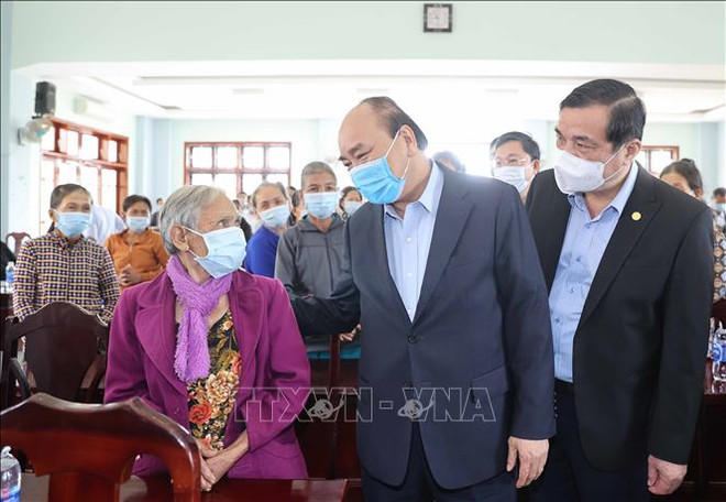 阮春福总理春节前走访慰问广南省优抚家庭和困难群众 ảnh 1 阮春福总理春节前走访慰问广南省优抚家庭和困难群众 ảnh 1