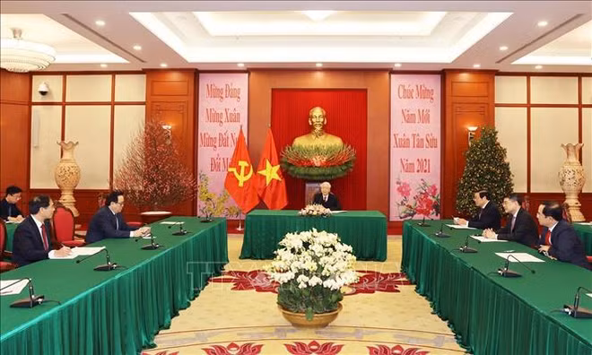 越共中央总书记、国家主席阮富仲与古巴共产党中央委员会第一书记劳尔·卡斯特罗通电话 ảnh 1 越共中央总书记、国家主席阮富仲与古巴共产党中央委员会第一书记劳尔·卡斯特罗通电话 ảnh 1