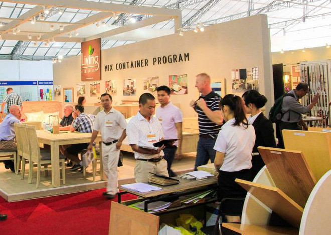 第11届胡志明市国际家具及家具配件展览会吸引450家国内外企业参展 ảnh 1 第11届胡志明市国际家具及家具配件展览会吸引450家国内外企业参展 ảnh 1